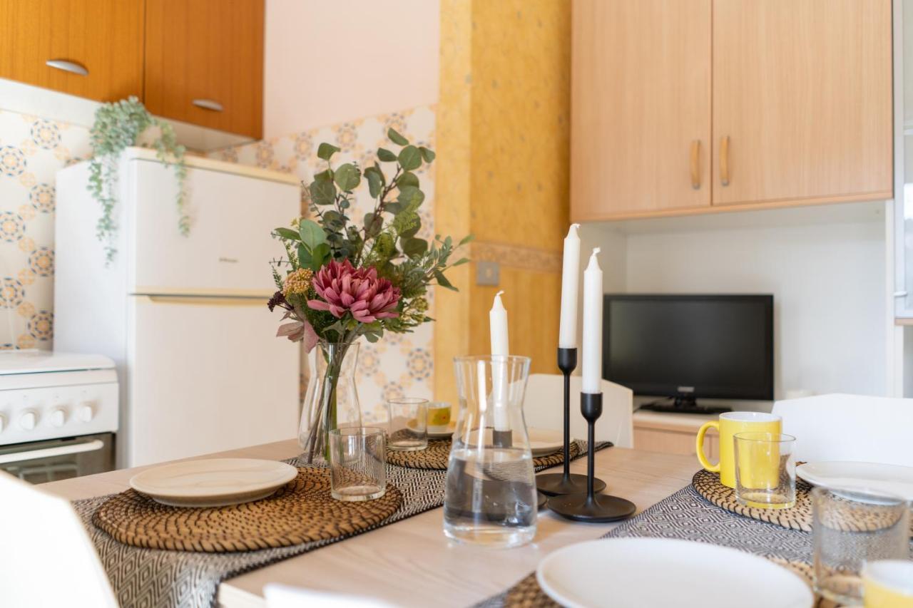 Apartamento Pietra Ligure Downtown Convenience -Free Parking Exterior foto