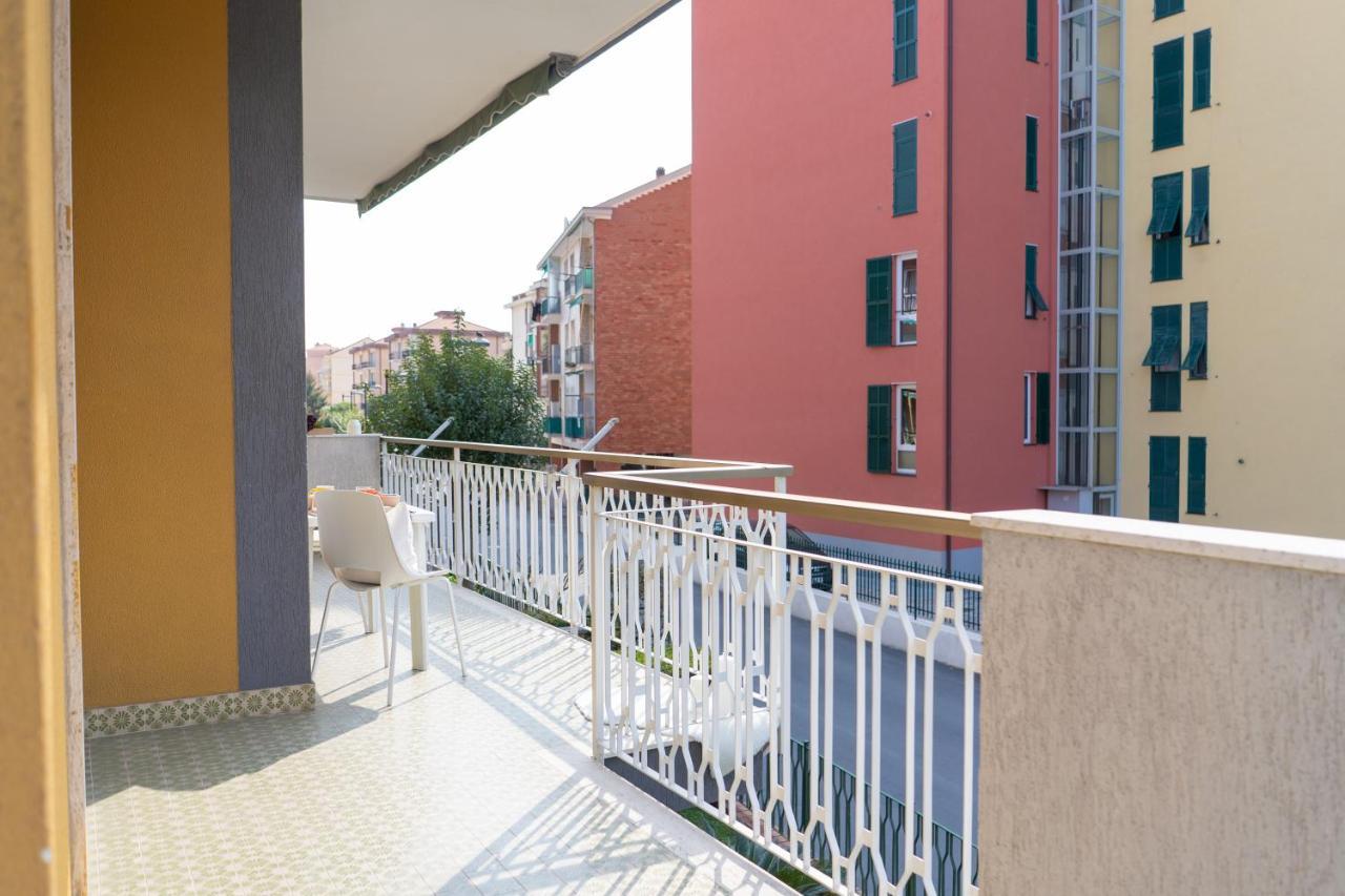 Apartamento Pietra Ligure Downtown Convenience -Free Parking Exterior foto